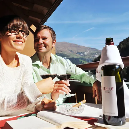 Отель Kirchler 4*