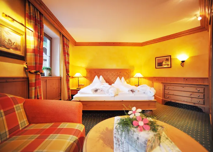 ホテル Kirchler トゥクス