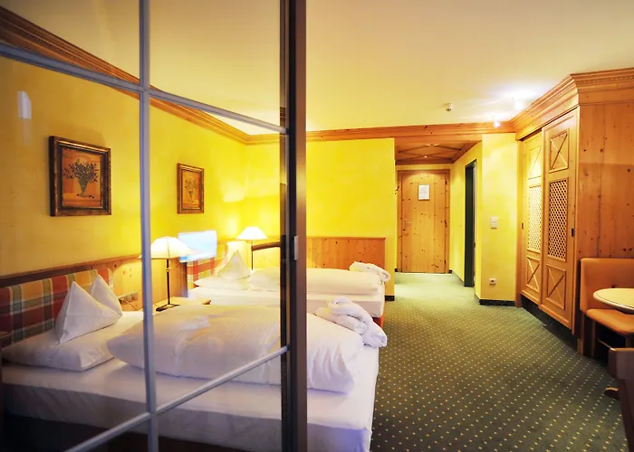 ホテル Kirchler トゥクス